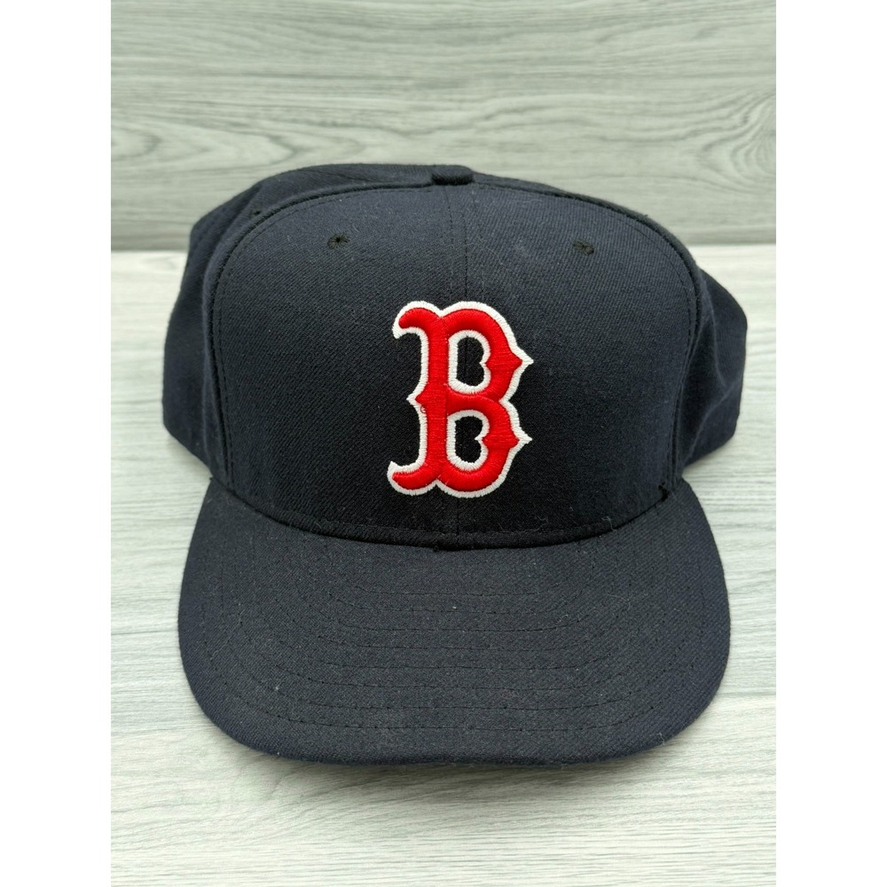 MLB New Era 59FIFTY Boston Red Sox Fitted hat Blue Size 8